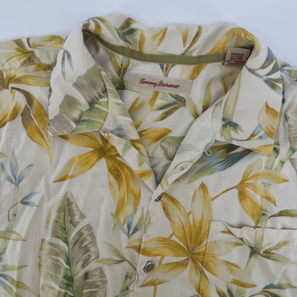 Tommy Bahama Button Up Shirt Mens Large Yellow Floral Silk Tropical Hawaiian